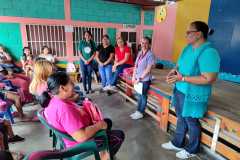 Visite de la Licenciada Lourdes Madrid qui était responsable du distrital.